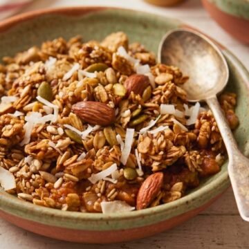 High-protein dominican granola with collagen (low sugar, cluster recipe) 3 High-Protein Dominican Granola with Collagen (Low Sugar, Cluster Recipe)