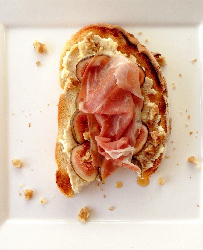 Ricotta, honey, figs and Prosciutto Tartine - The Petit Gourmet