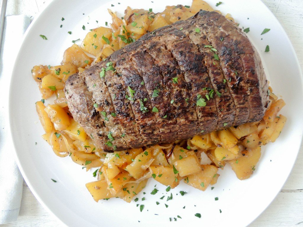 Lomo de res asado con papas - The Petit Gourmet