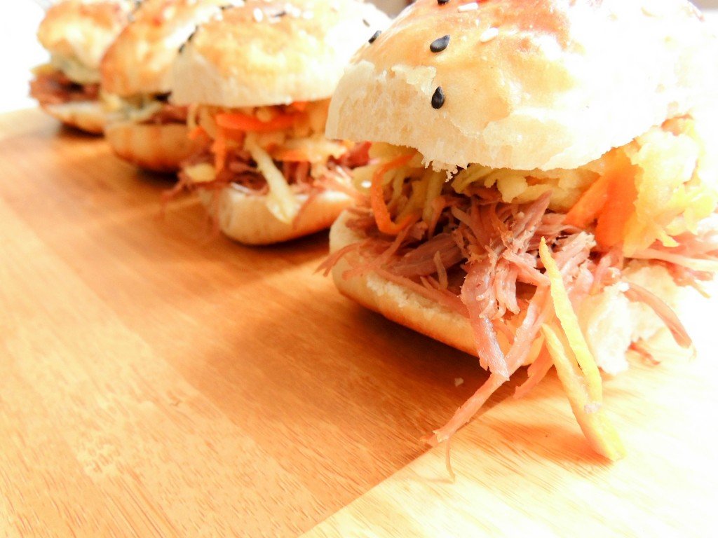 Duck confit sliders #weekdaysupper - The Petit Gourmet
