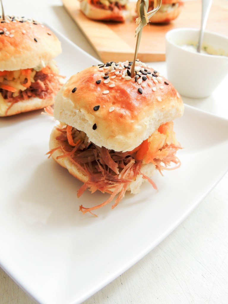 Duck confit sliders #weekdaysupper - The Petit Gourmet