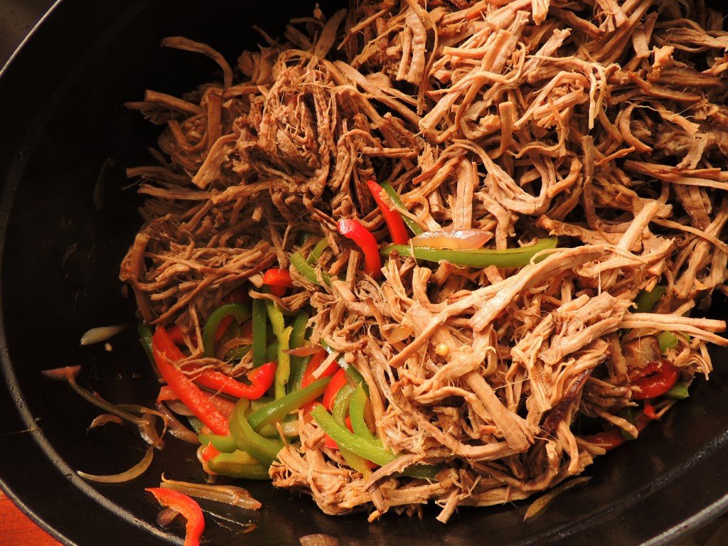 Ropa vieja Cubana (Cuban Shredded beef) - The Petit Gourmet