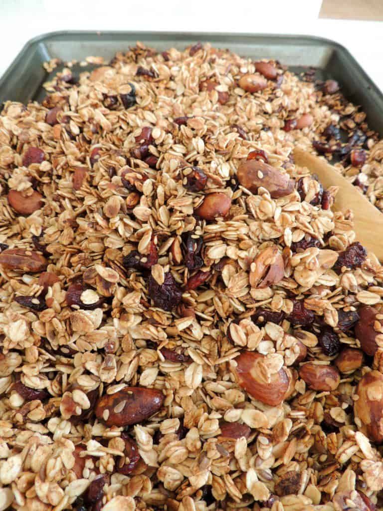Honey Granola - The Petit Gourmet
