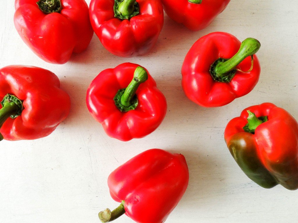 Red bell pepper jelly - The Petit Gourmet