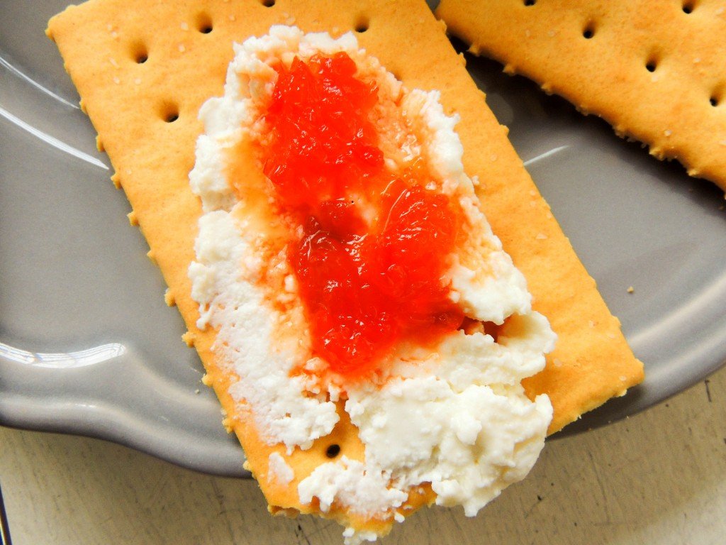 Red bell pepper jelly - The Petit Gourmet