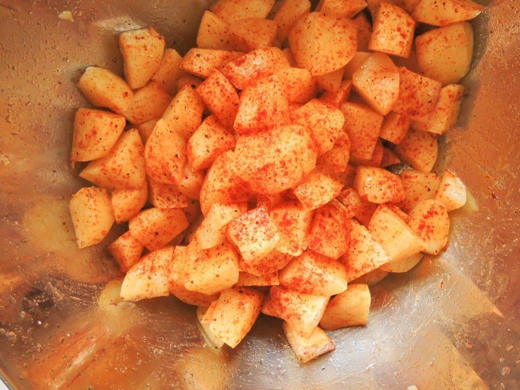 Cilantro and paprika potatoes salad - The Petit Gourmet