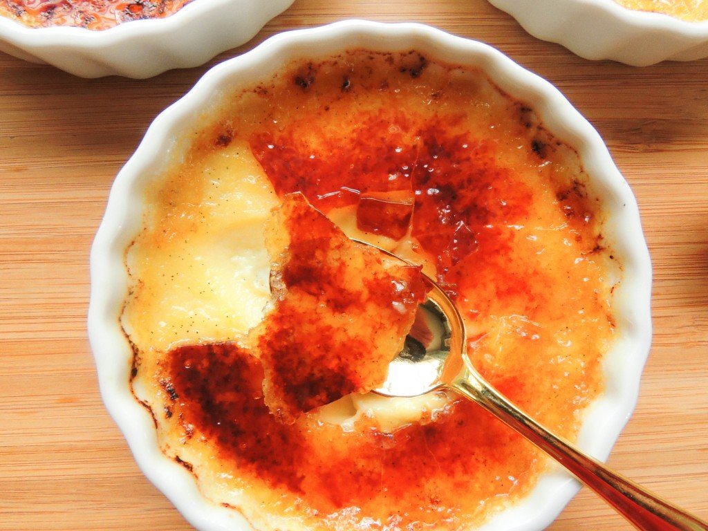 Vanilla bean Crème brûlée - The Petit Gourmet