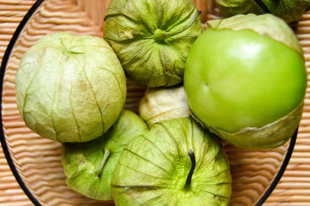 Fresh Tomatillos - The Petit Gourmet