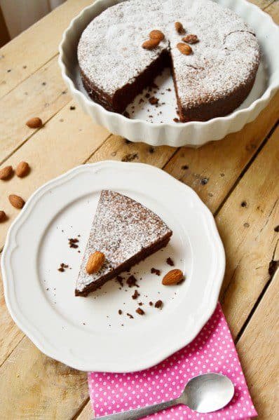 Torta caprese al cioccolato