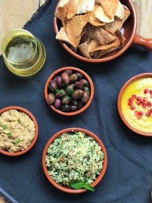 Easy Lebanese Mezze Spread (Complete Table + Make-Ahead Plan)