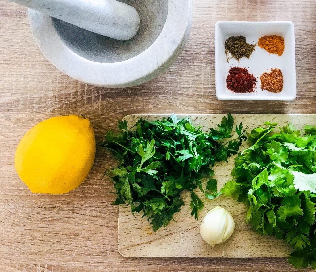 Coriander and garlic marinade - Delicious chermoula sauce